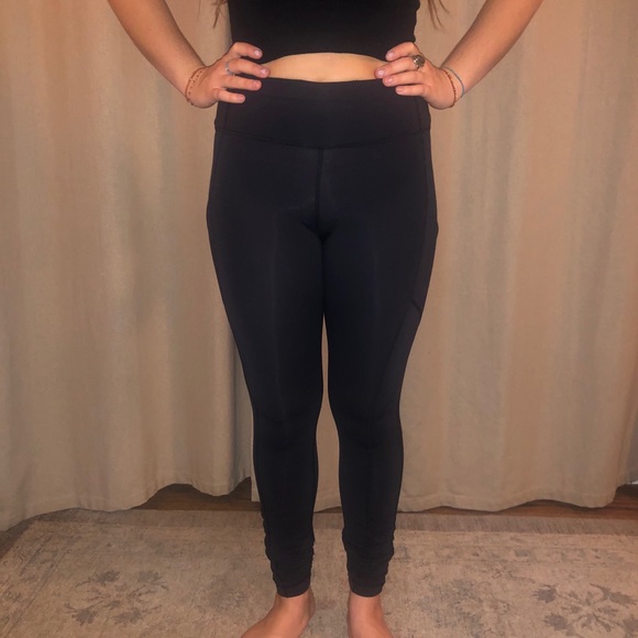 black lululemon leggings! - Picture 1 of 3